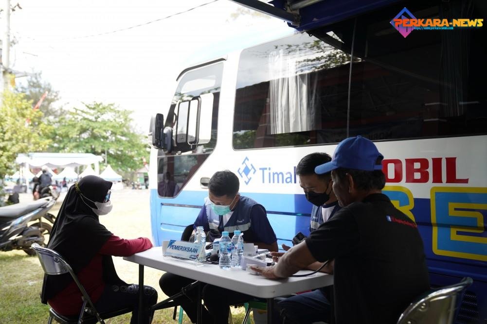 PT Timah Tbk Ramaikan Jalan Sehat Bersama BUMN, Hadirkan Mobil Sehat Berikan Layanan Kesehatan Gratis Bagi Masyarakat di Dusun Kartini